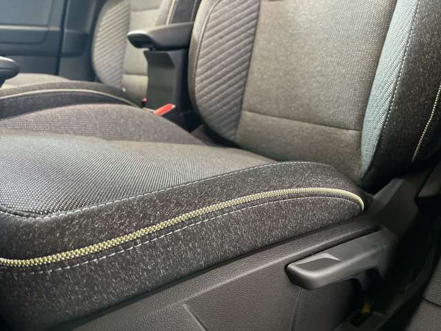 Fahrzeugbild eines Mitsubishi Grandis