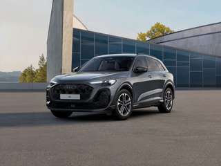 Schräge Frontansicht auf einen Audi Q5 , freigestellt