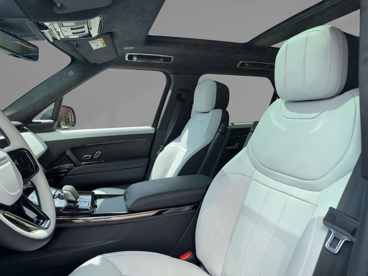 Fahrzeugbild eines Land Rover Range Rover Sport