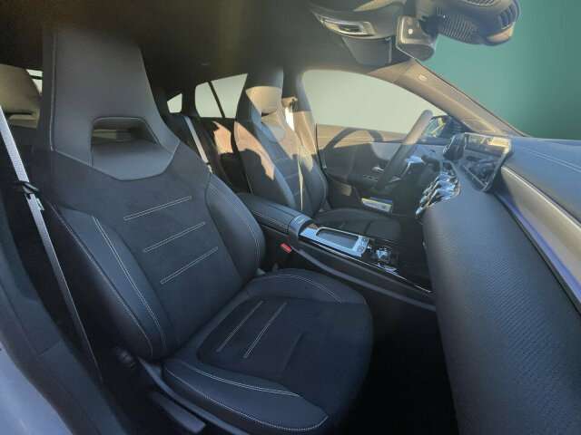 Fahrzeugbild eines Mercedes-Benz CLA