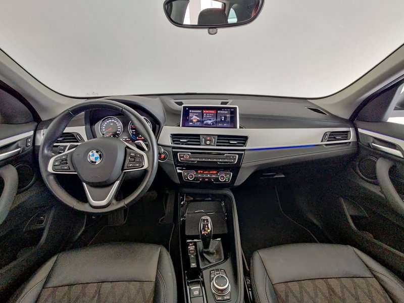 Fahrzeugbild eines BMW X1