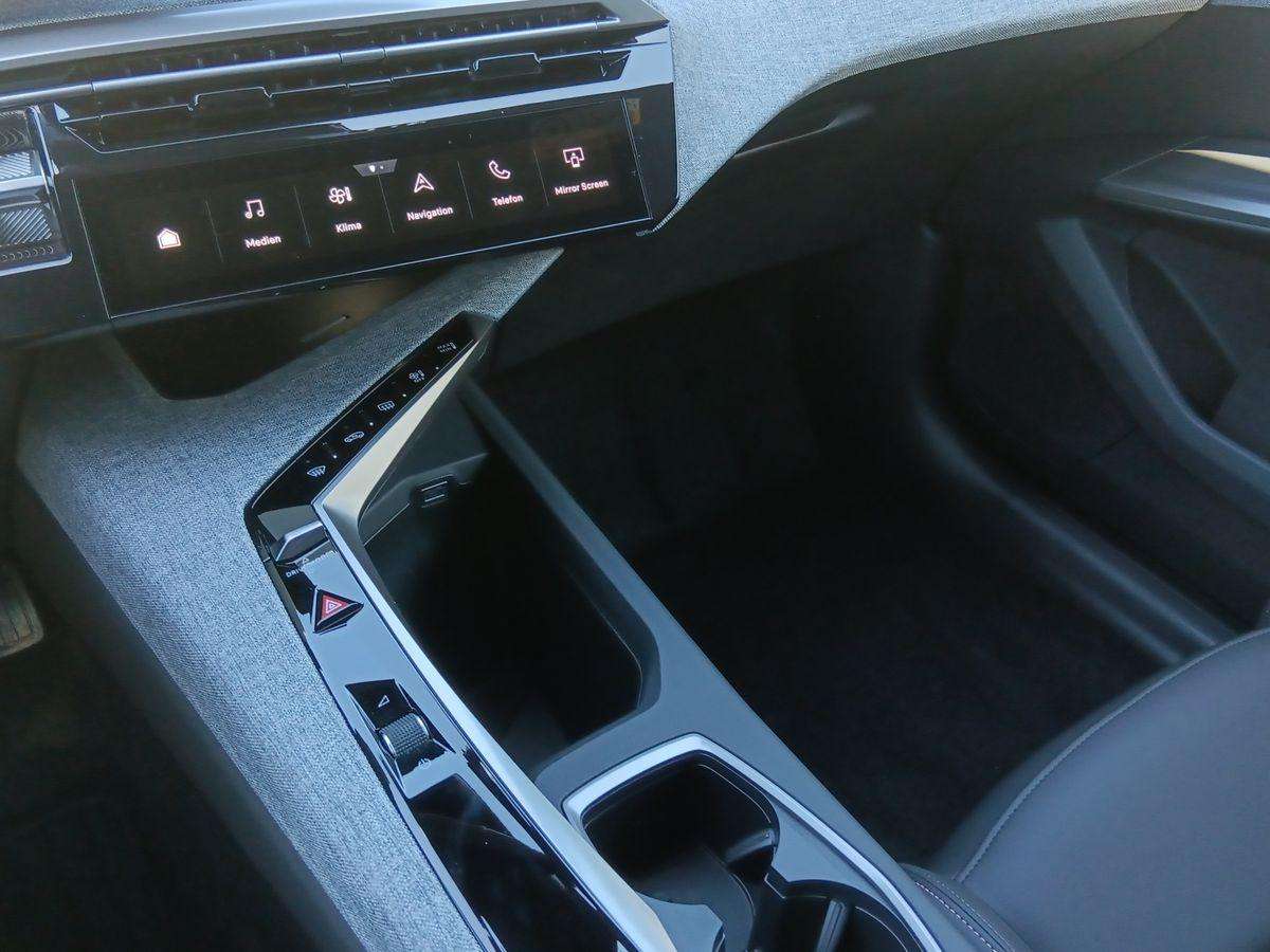 Fahrzeugbild eines Peugeot 5008