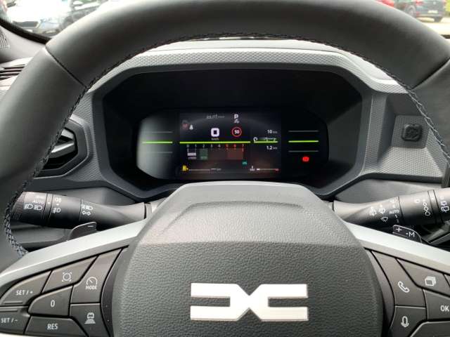 Fahrzeugbild eines Dacia Duster