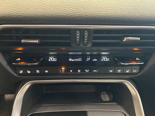 Fahrzeugbild eines Mazda CX-60