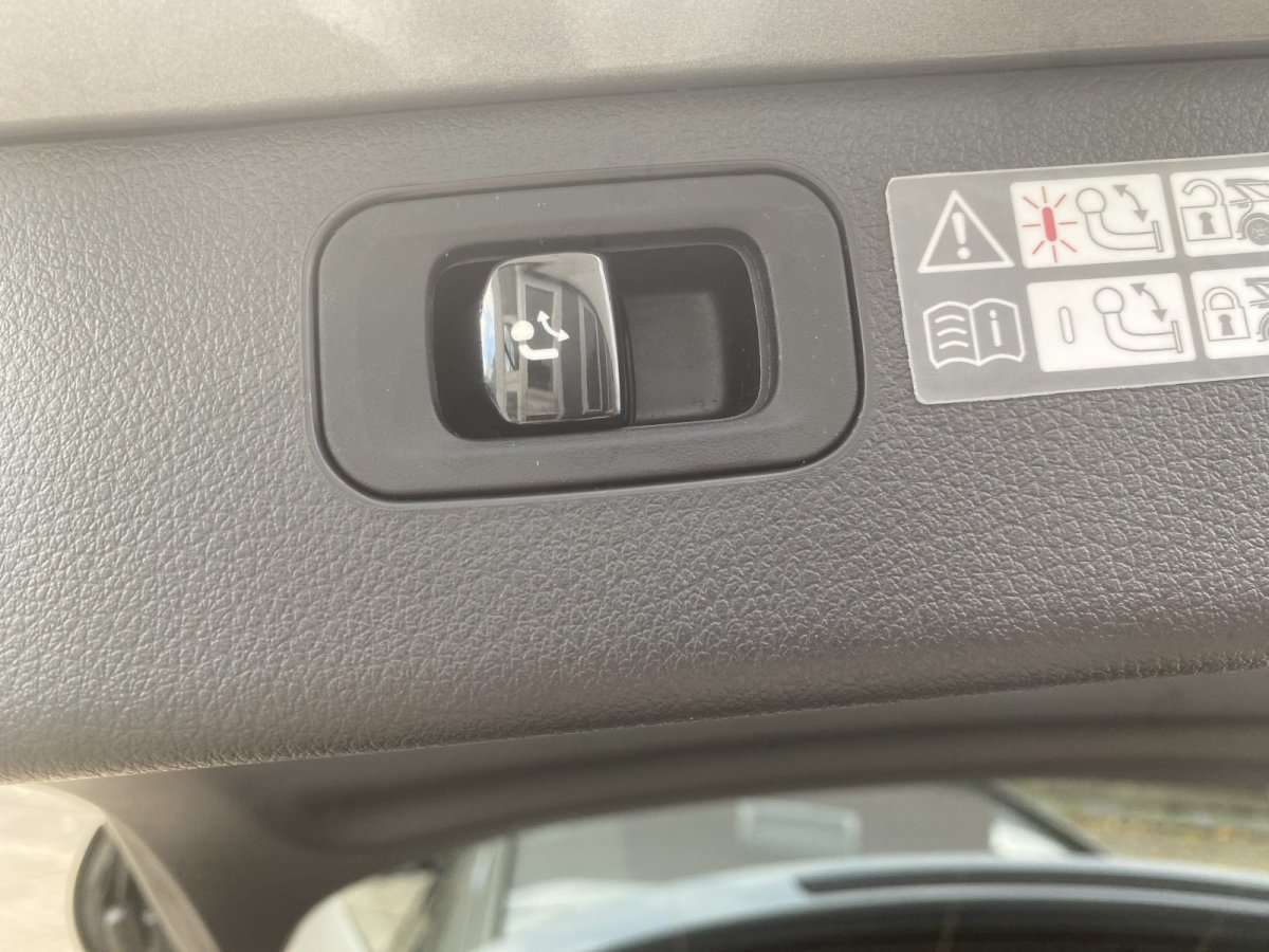 Fahrzeugbild eines Mercedes-Benz C-Klasse