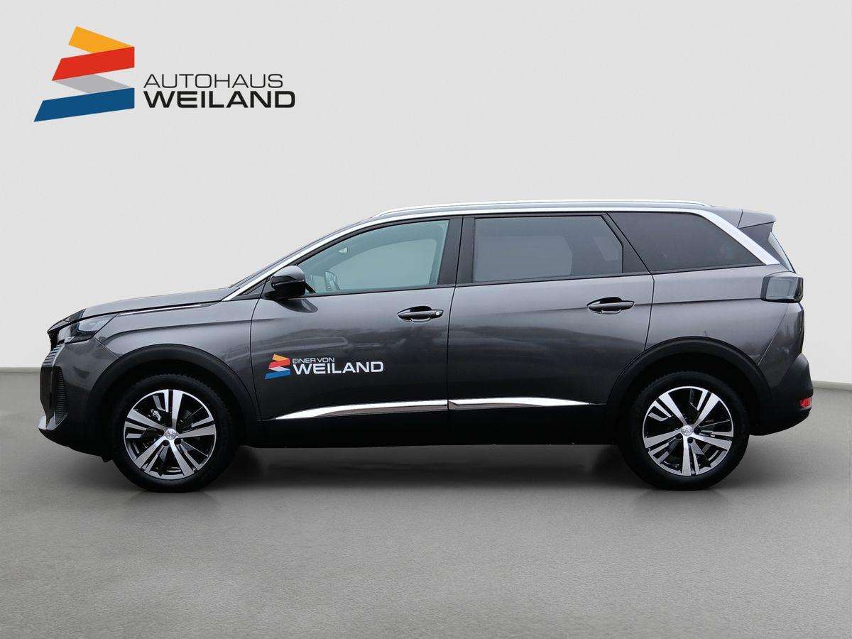 Fahrzeugbild eines Peugeot 5008