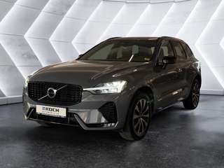 Schräge Frontansicht auf einen Volvo XC60 , freigestellt