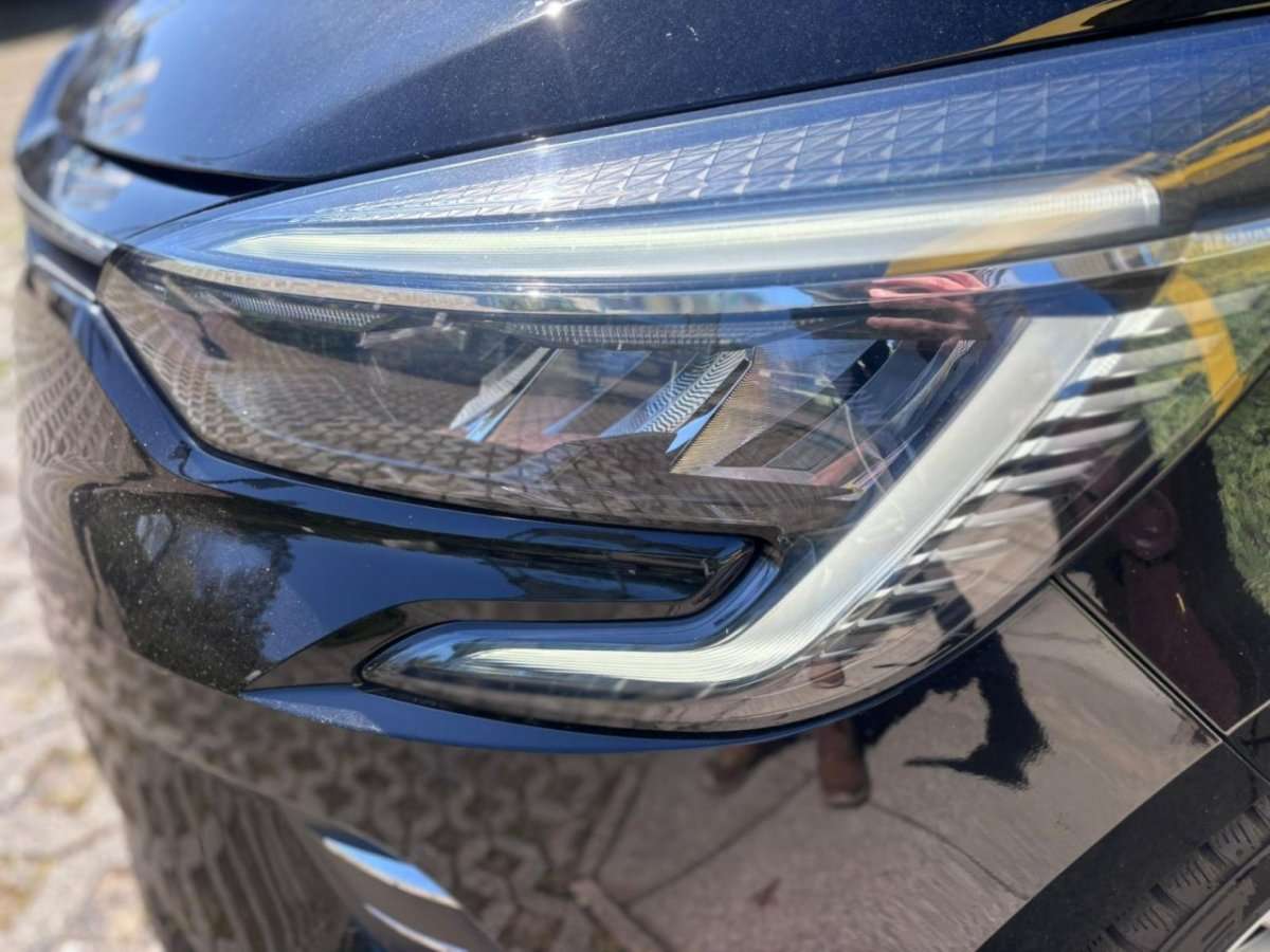 Fahrzeugbild eines Renault Clio