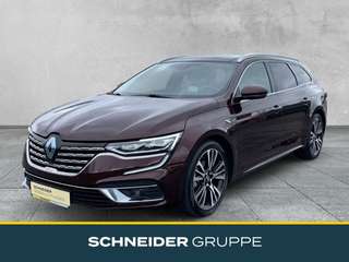 Schräge Frontansicht auf einen Renault Talisman , freigestellt