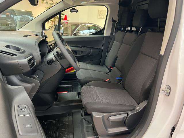 Fahrzeugbild eines Toyota Proace City