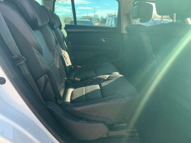 Fahrzeugbild eines Renault Espace