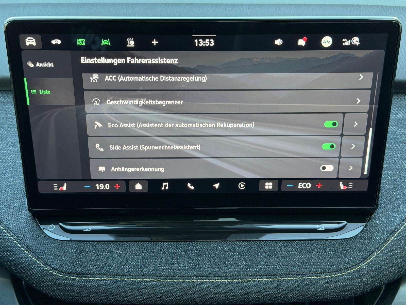 Fahrzeugbild eines Skoda ELROQ