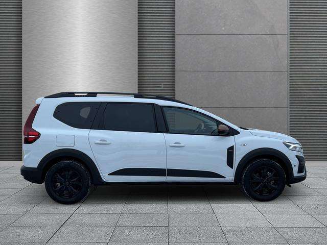 Fahrzeugbild eines Dacia Jogger
