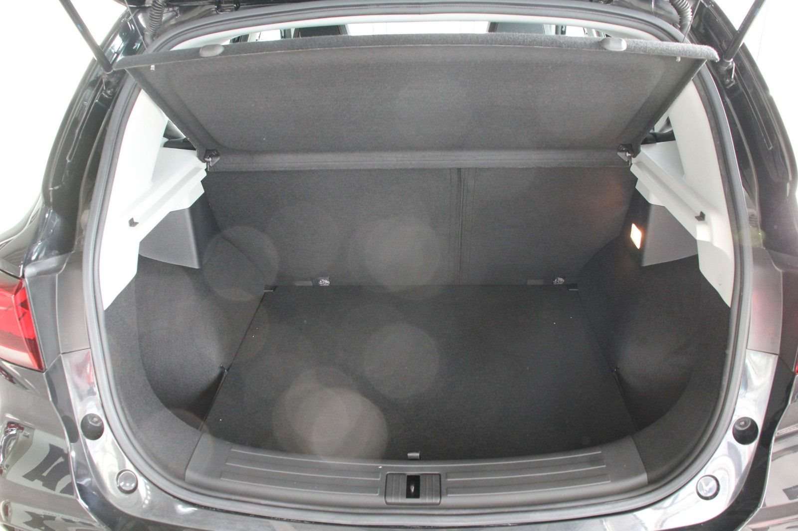 Fahrzeugbild eines MG ZS