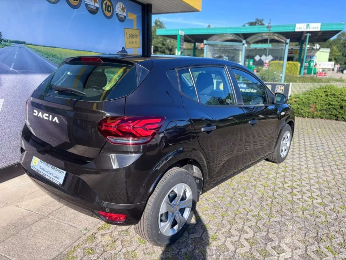 Fahrzeugbild eines Dacia Sandero