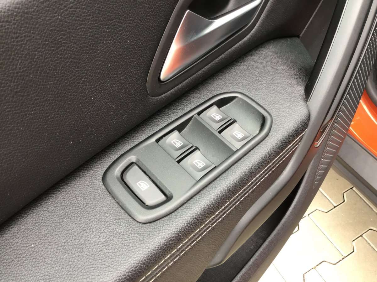 Fahrzeugbild eines Dacia Duster