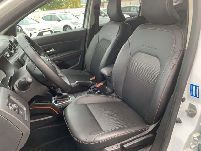 Fahrzeugbild eines Dacia Duster
