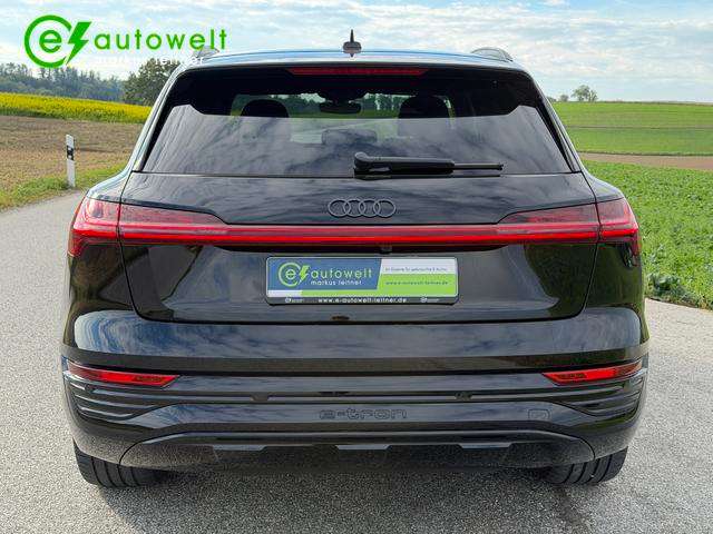 Fahrzeugbild eines Audi Q8 e-tron