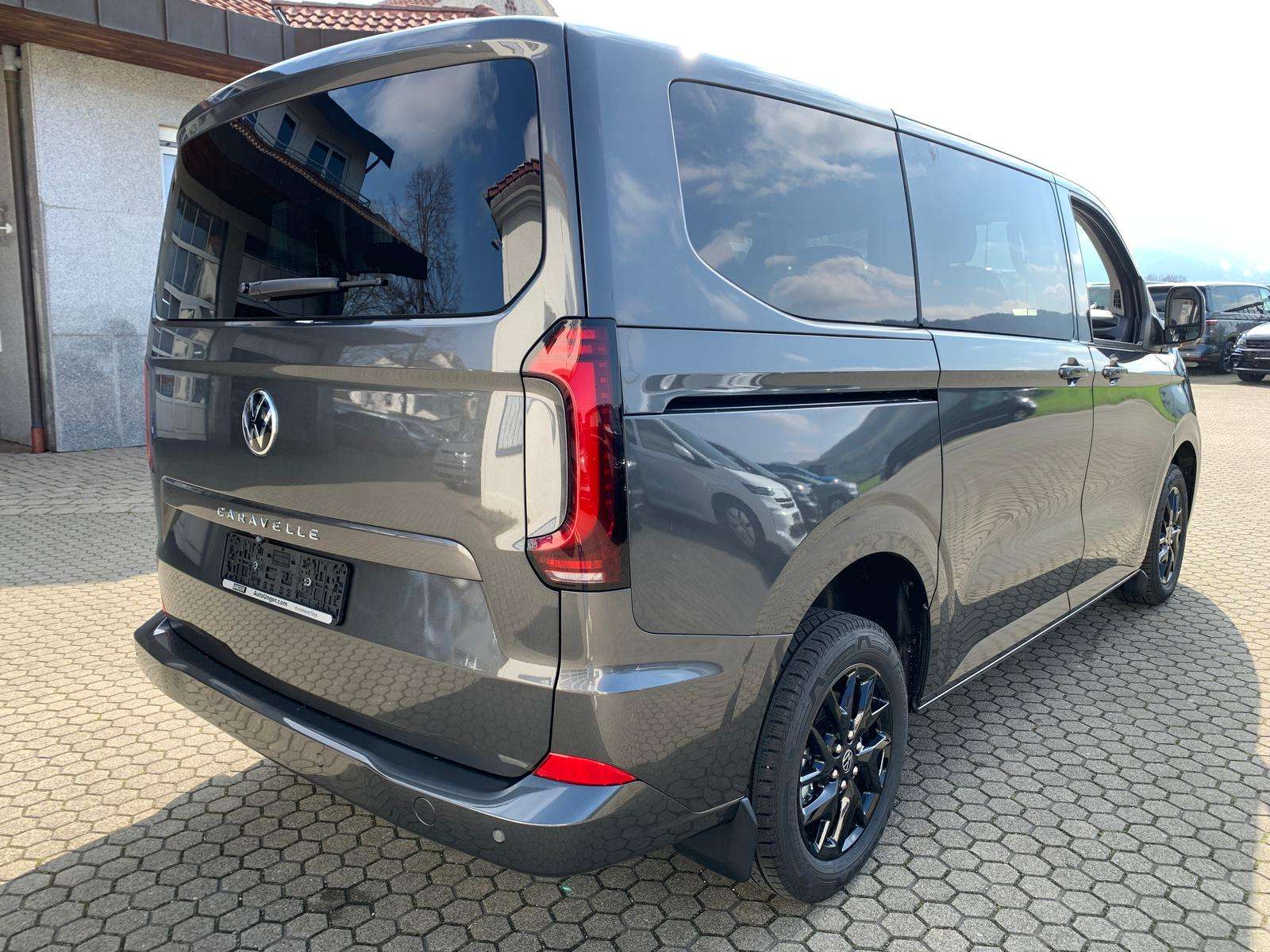 Fahrzeugbild eines Volkswagen Caravelle