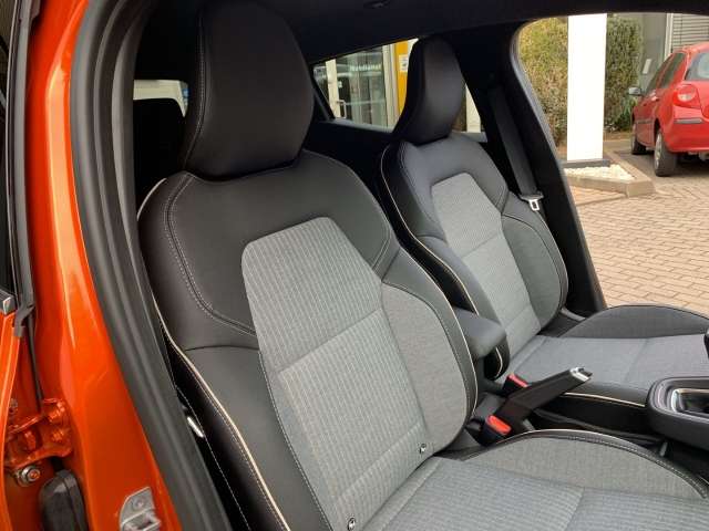 Fahrzeugbild eines Renault Clio