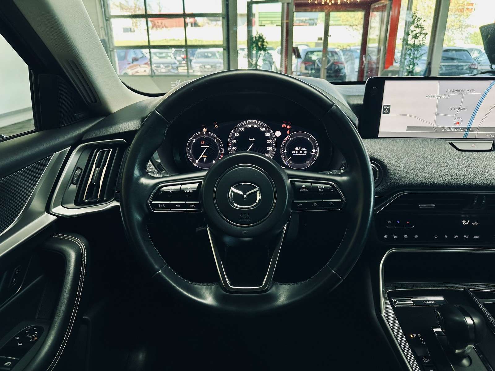 Fahrzeugbild eines Mazda CX-60