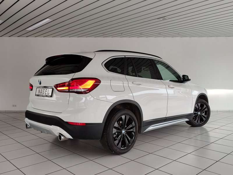 Fahrzeugbild eines BMW X1