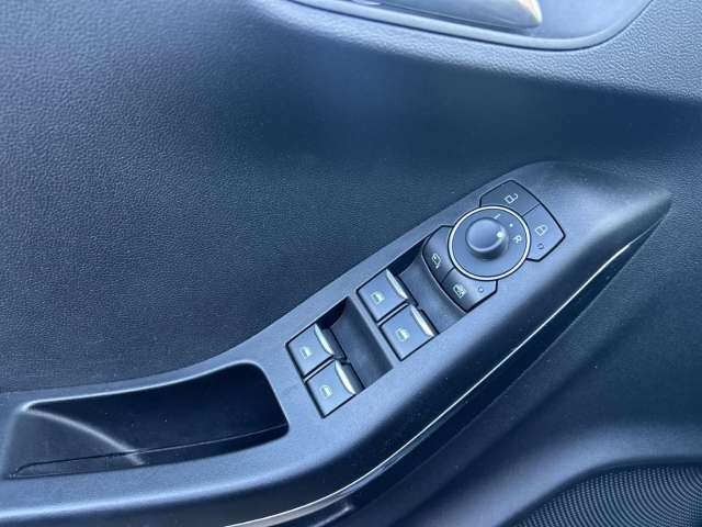 Fahrzeugbild eines Ford Puma