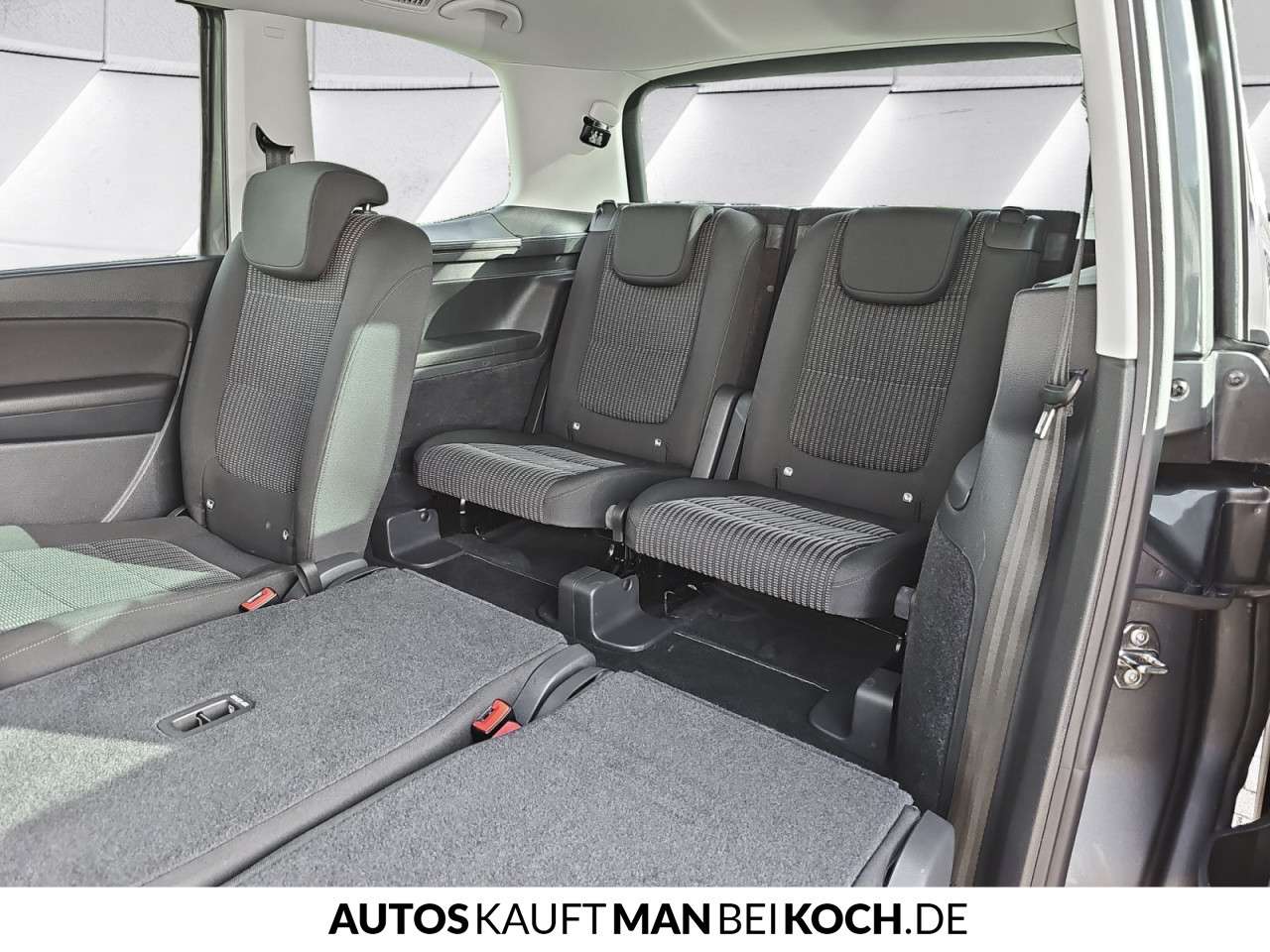 Fahrzeugbild eines SEAT Alhambra