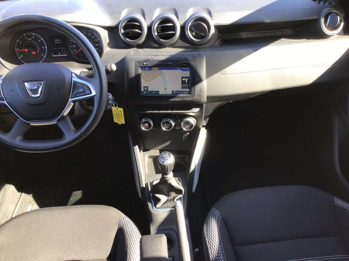 Fahrzeugbild eines Dacia Duster