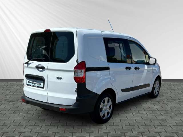 Fahrzeugbild eines Ford Transit Courier