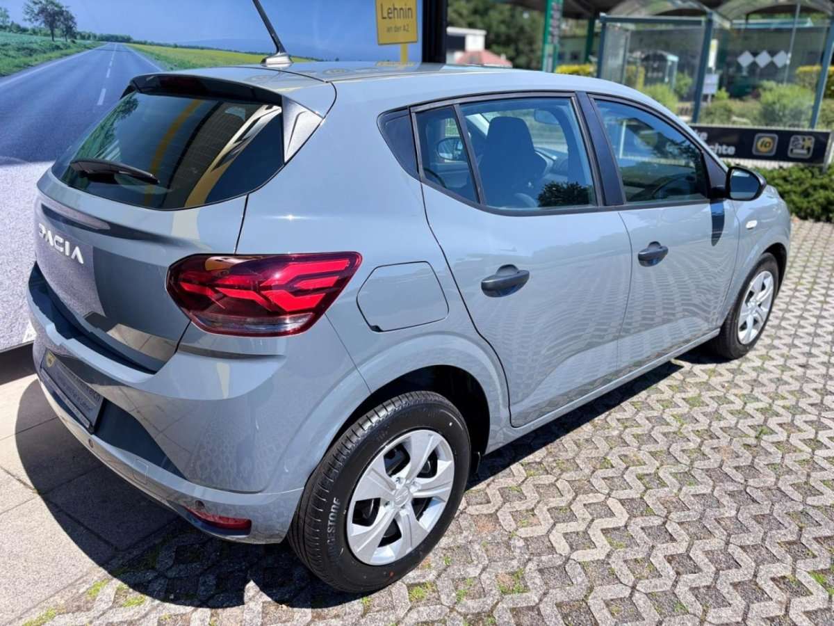Fahrzeugbild eines Dacia Sandero