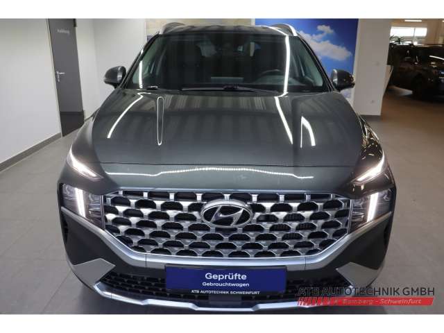 Fahrzeugbild eines Hyundai Santa Fe