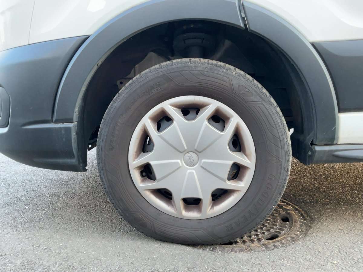 Fahrzeugbild eines Ford Transit