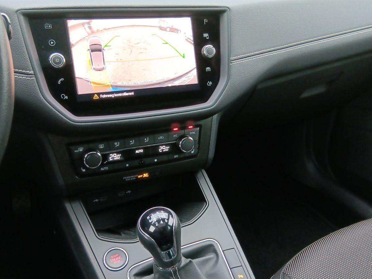 Fahrzeugbild eines SEAT Ibiza