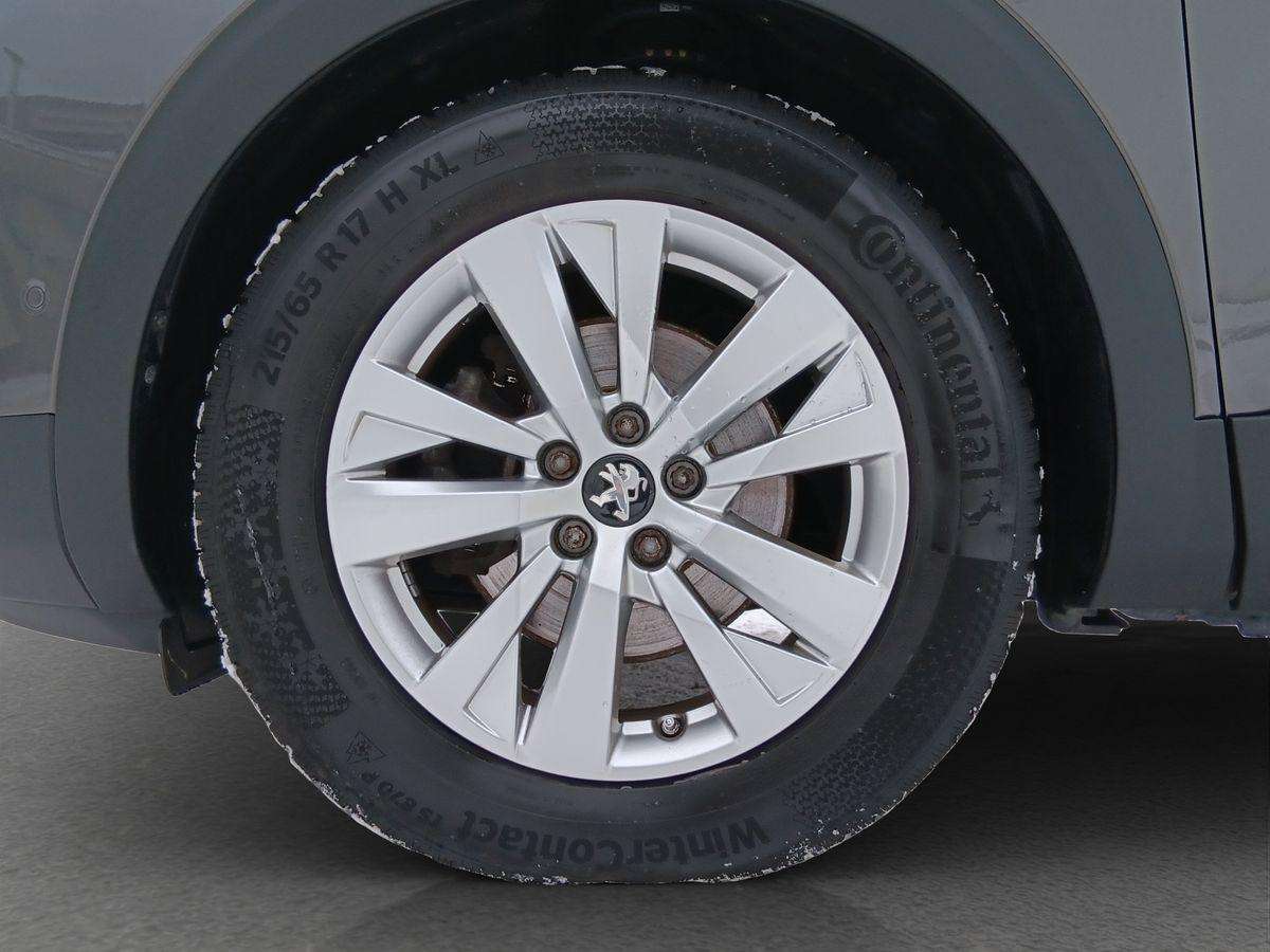 Fahrzeugbild eines Peugeot 5008