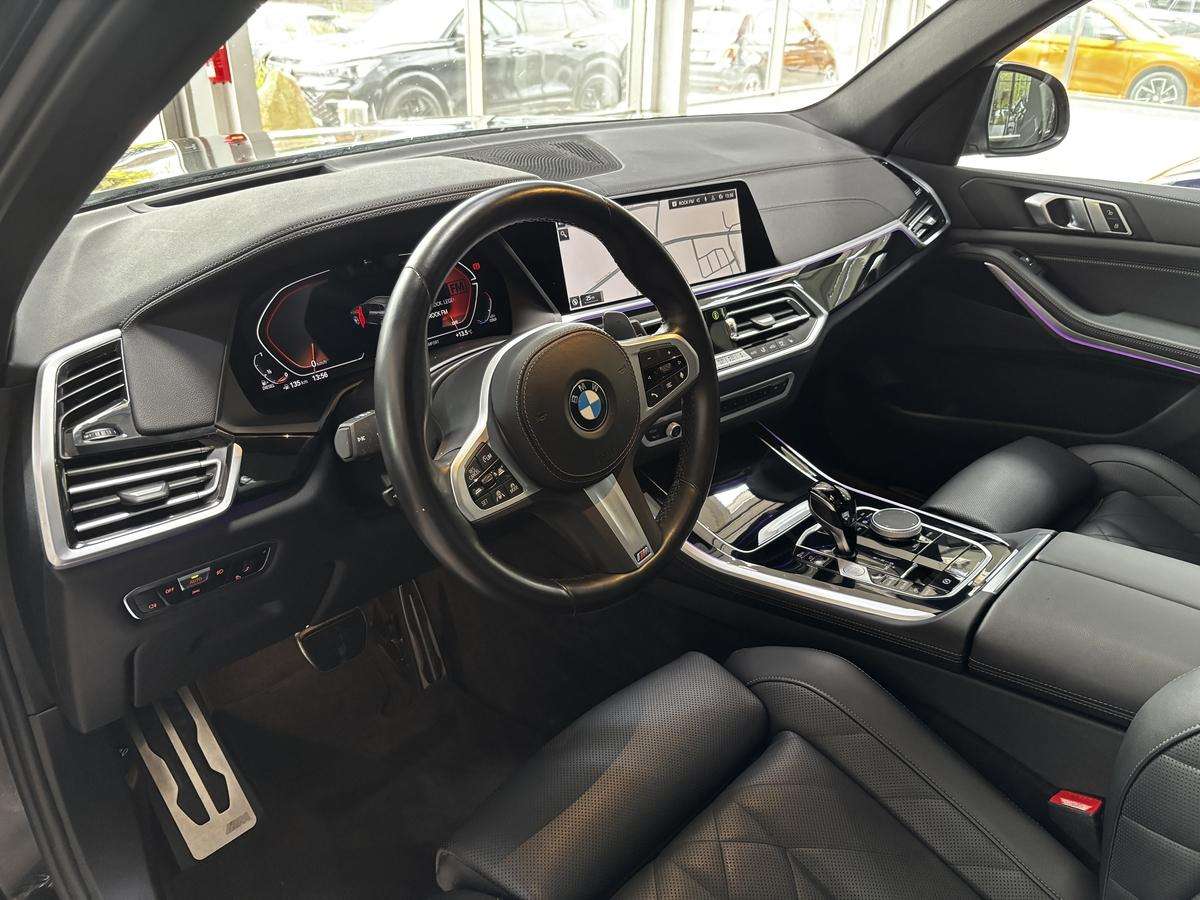 Fahrzeugbild eines BMW X5