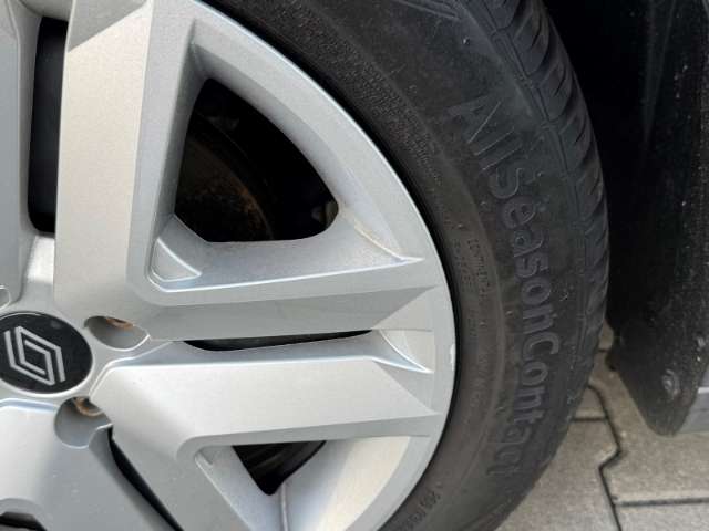 Fahrzeugbild eines Renault Clio