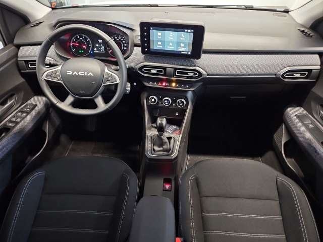 Fahrzeugbild eines Dacia Sandero