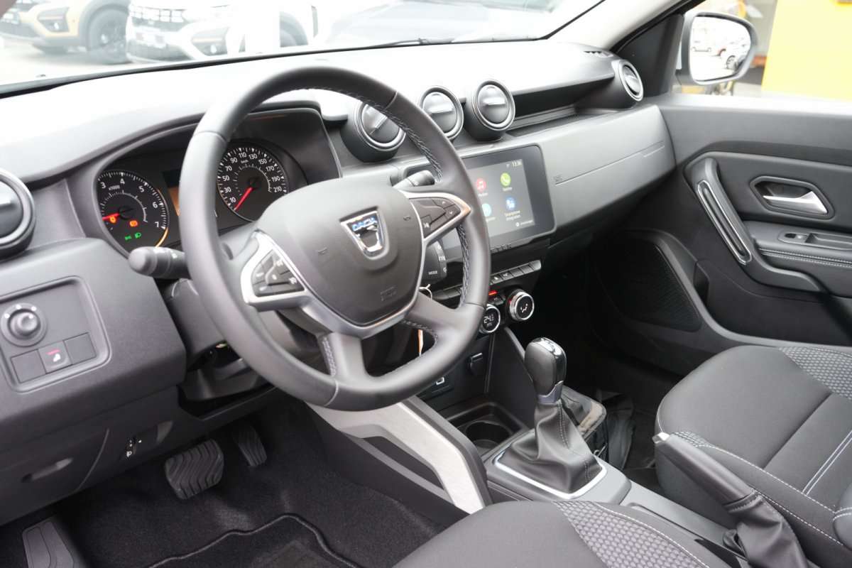 Fahrzeugbild eines Dacia Duster