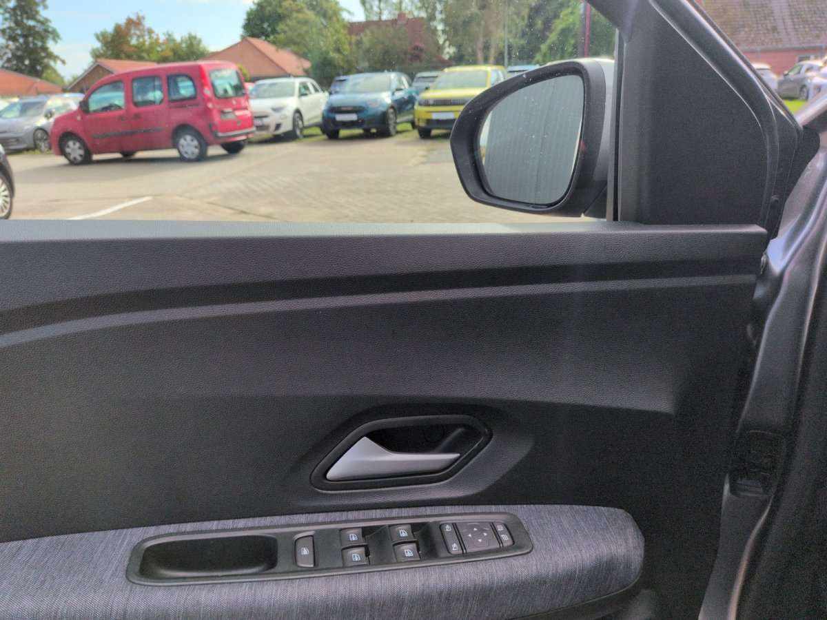 Fahrzeugbild eines Dacia Sandero