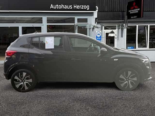Fahrzeugbild eines Dacia Sandero