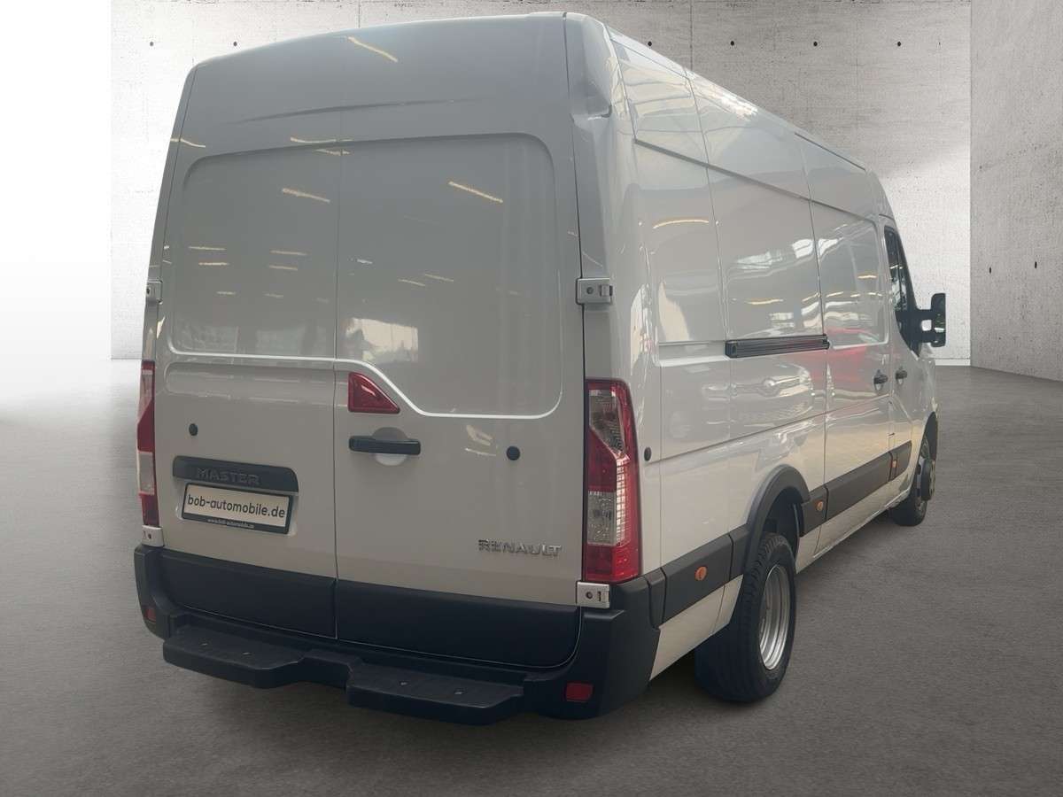 Fahrzeugbild eines Renault Master