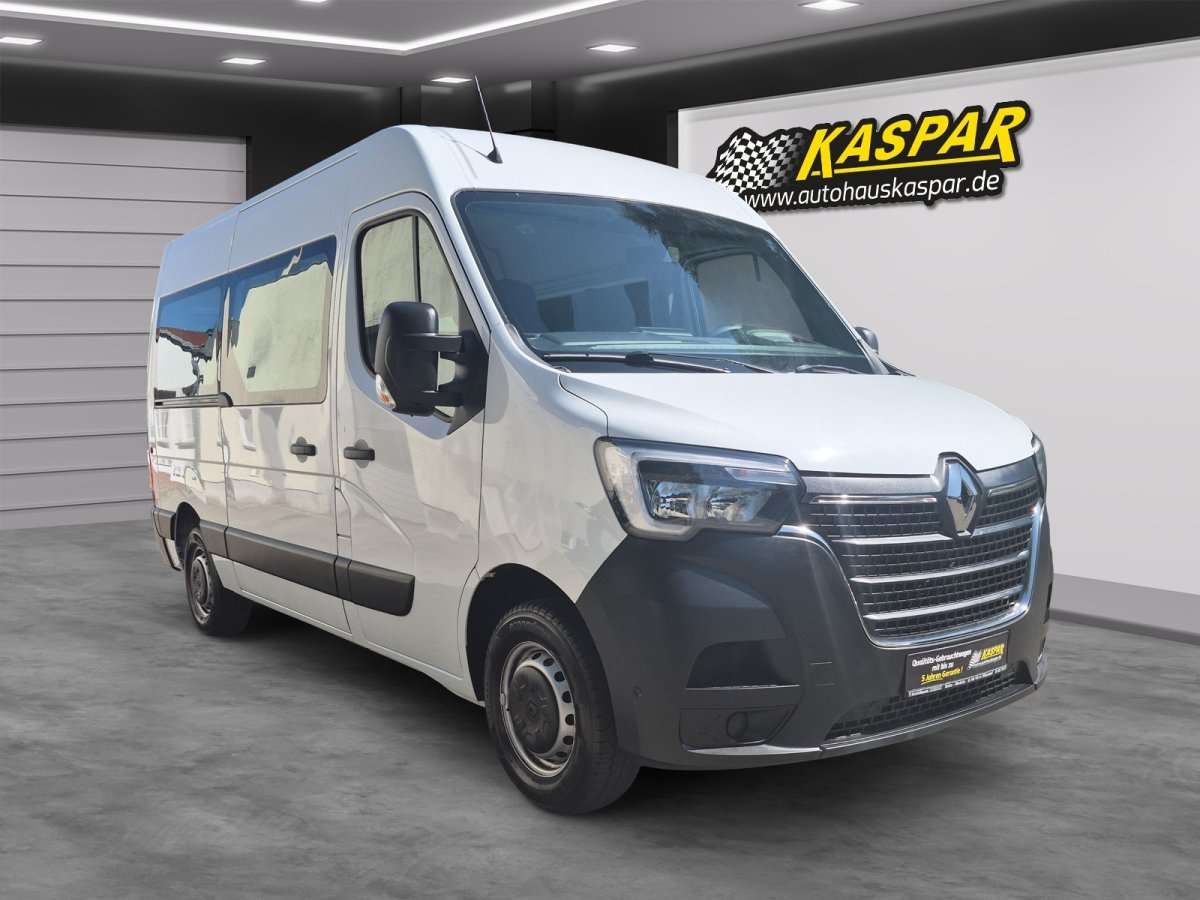 Fahrzeugbild eines Renault Master