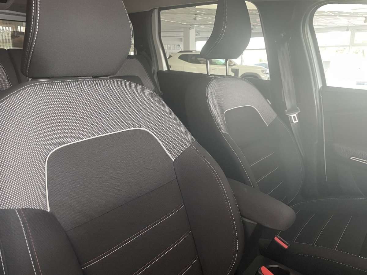 Fahrzeugbild eines Dacia Jogger