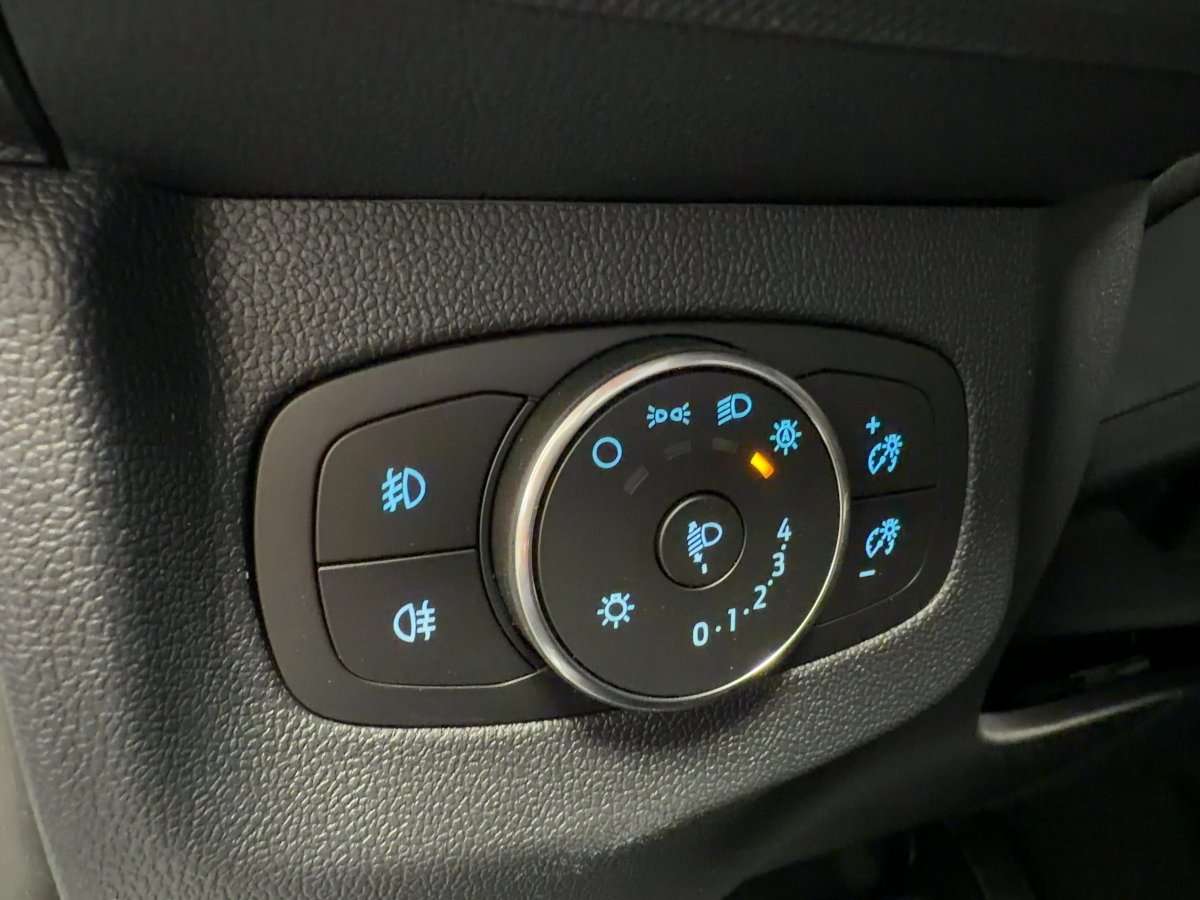 Fahrzeugbild eines Ford Transit Courier