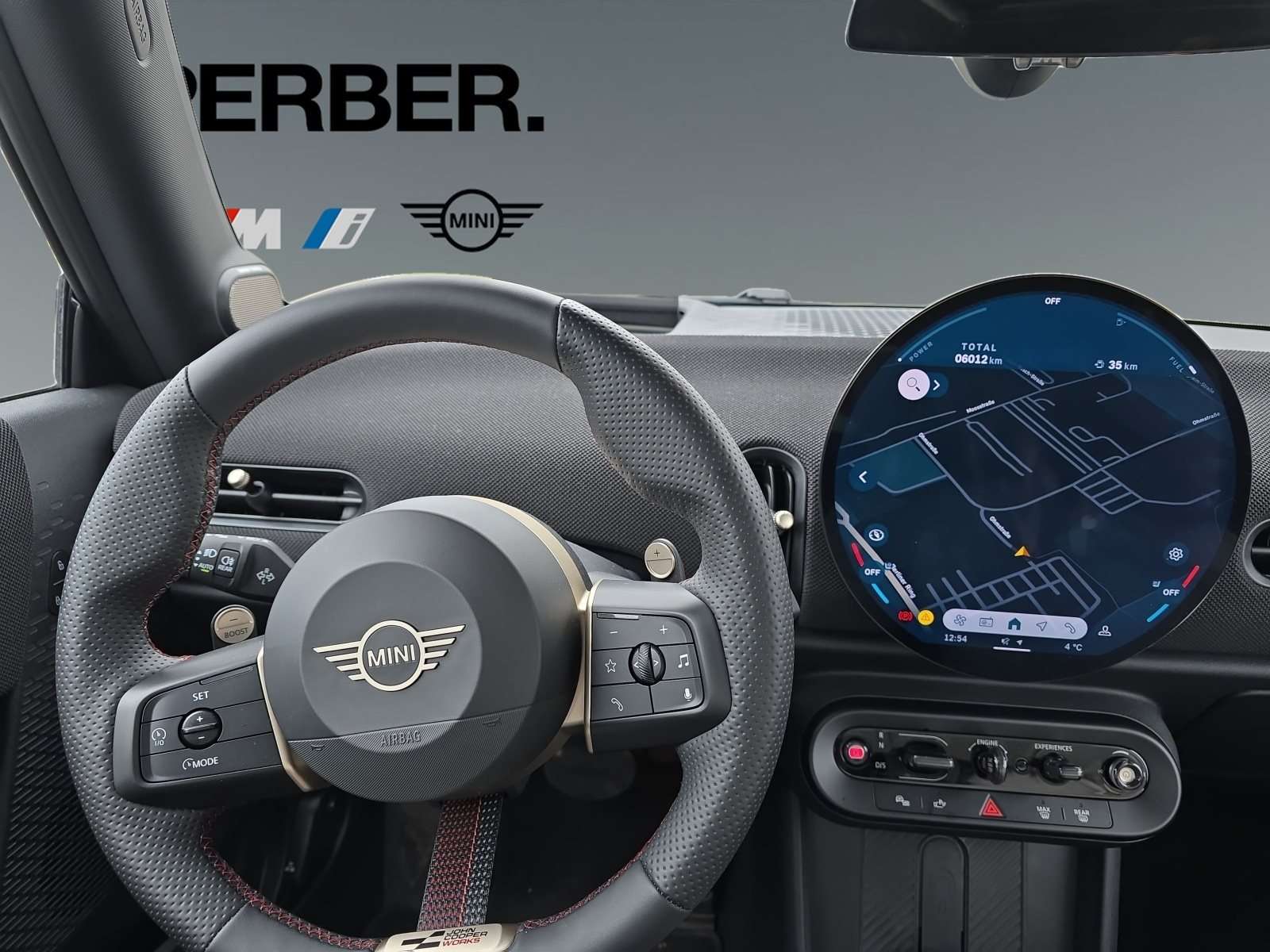 Fahrzeugbild eines MINI COOPER