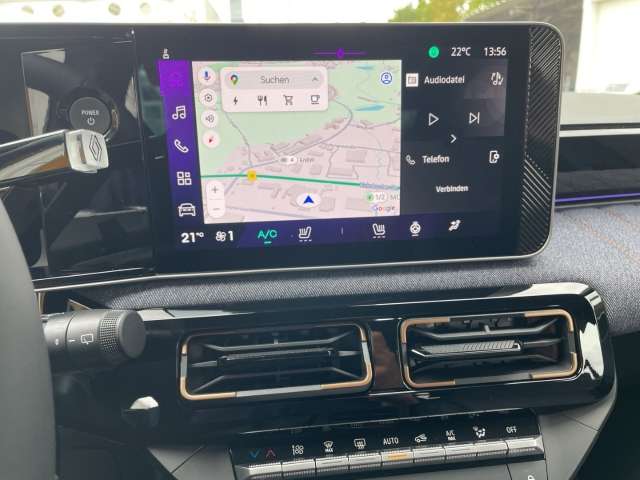 Fahrzeugbild eines Renault 4 E-TECH