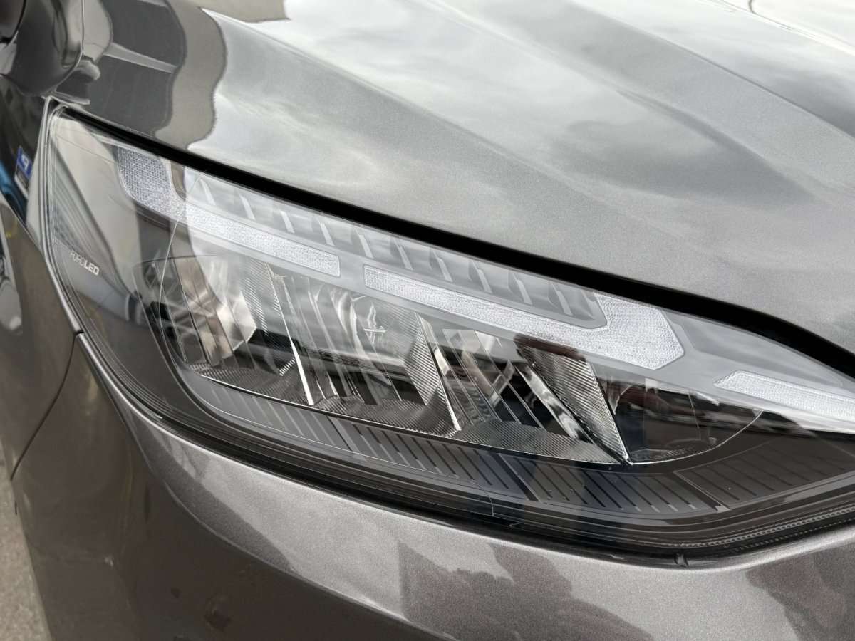Fahrzeugbild eines Ford Tourneo Custom