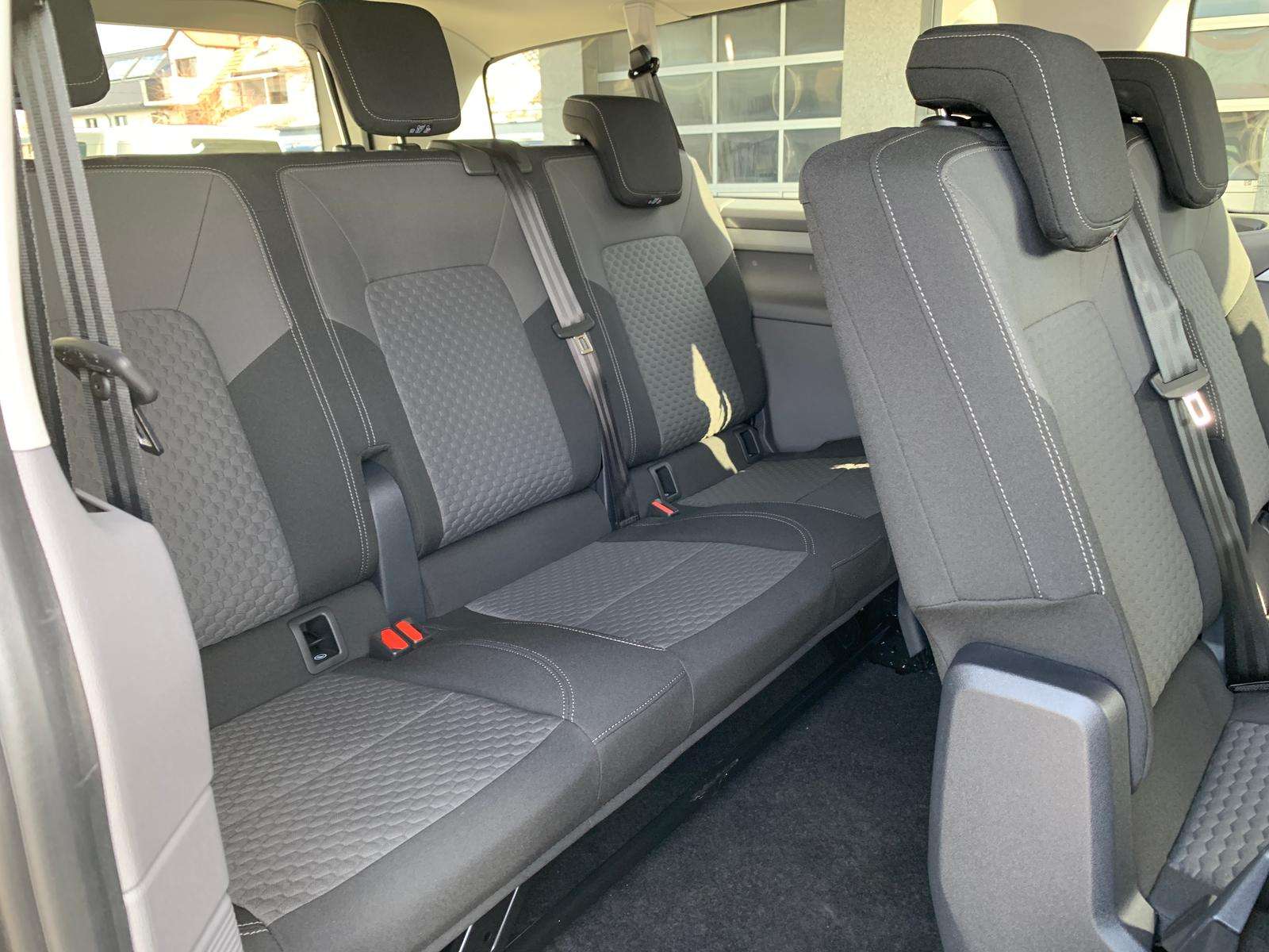 Fahrzeugbild eines Volkswagen Caravelle