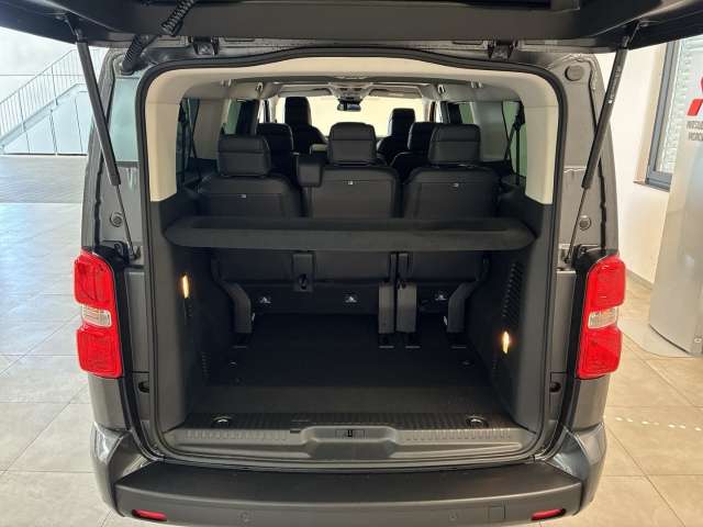Fahrzeugbild eines Opel Zafira Life